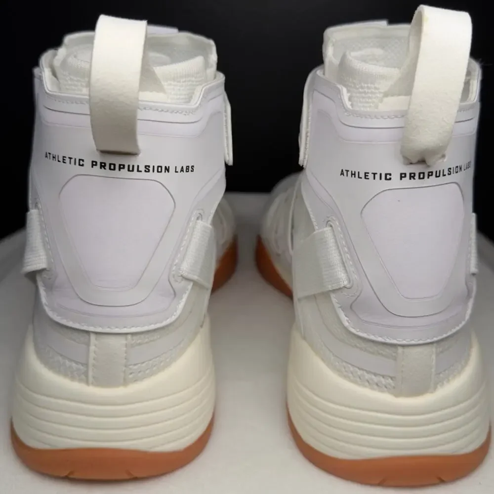 APL Super Future – White/Black/Gum | 11M | NIB